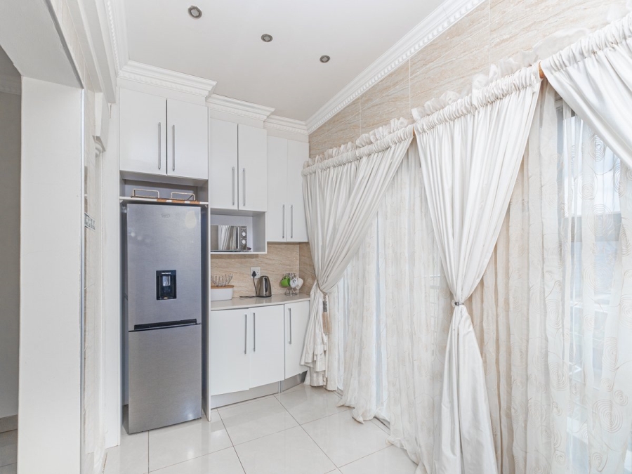 4 Bedroom Property for Sale in Xanadu North West